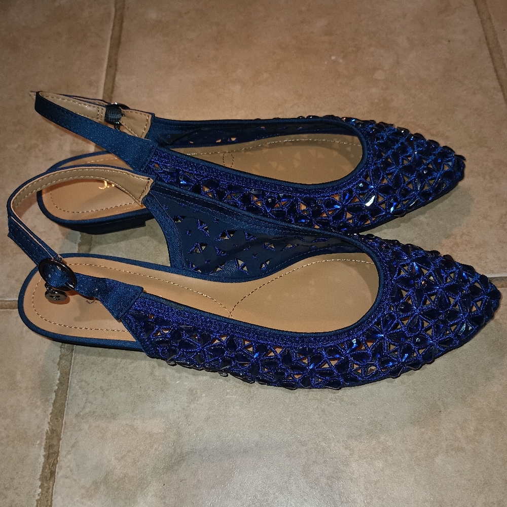 J RENEE slingback pump - Picture 4 of 11